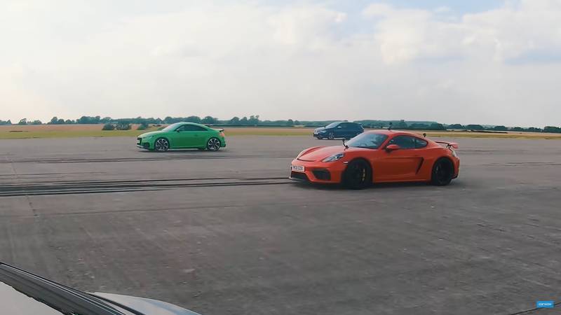 Crazy Race: Lamborghini Urus vs Porsche Cayman GT4 vs Audi TTRS vs Golf R
- image 1016710