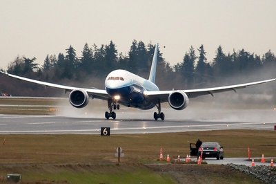 2009 - 2010 Boeing 787-3 Dreamliner