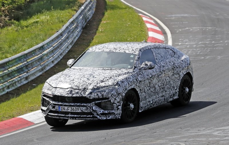 2019 Lamborghini Urus Exterior Spyshots
- image 717173