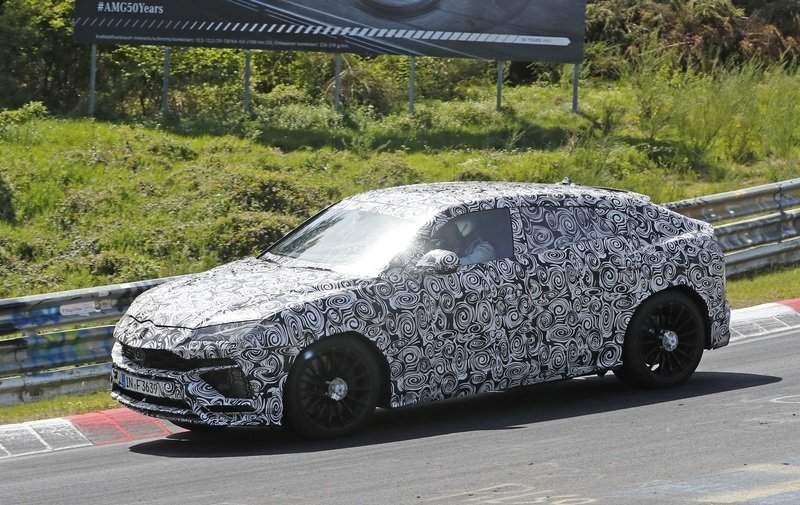 2019 Lamborghini Urus Exterior Spyshots
- image 717175