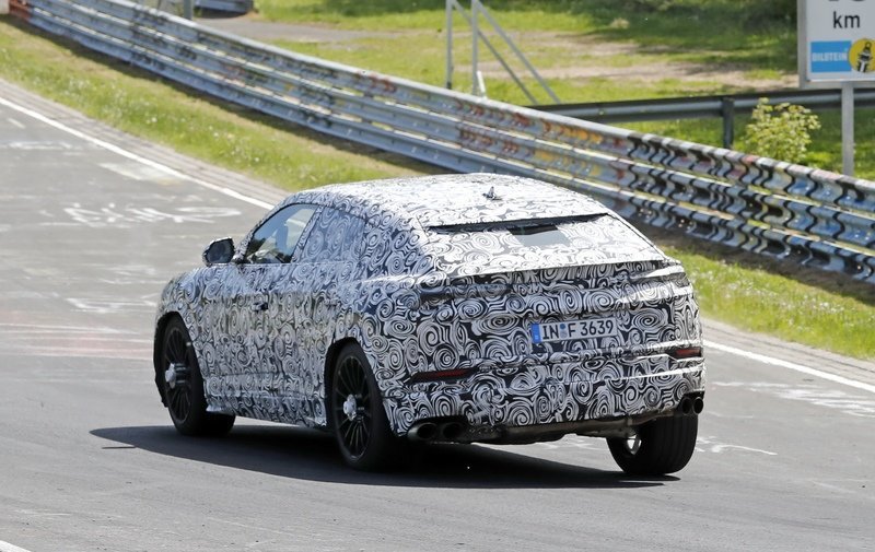 2019 Lamborghini Urus Exterior Spyshots
- image 717179