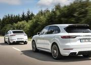 2020 Porsche Cayenne Turbo S E-Hybrid tops the range with 670 horsepower - image 855531
