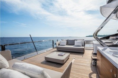 2021 Azimut Grande S10