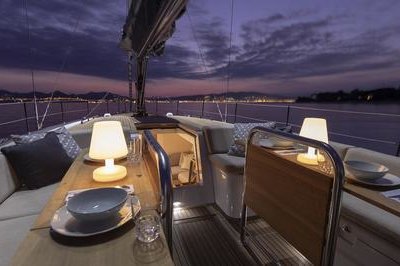 2021 Beneteau First Yacht 53