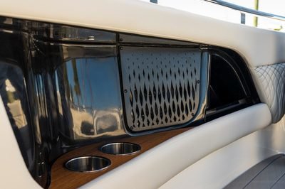 2021 Sea Ray Sundancer 370 Outboard