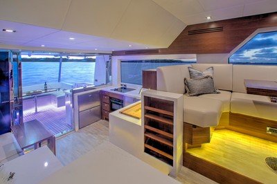 2021 Summit Motoryachts 54