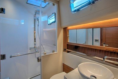 2021 Summit Motoryachts 54