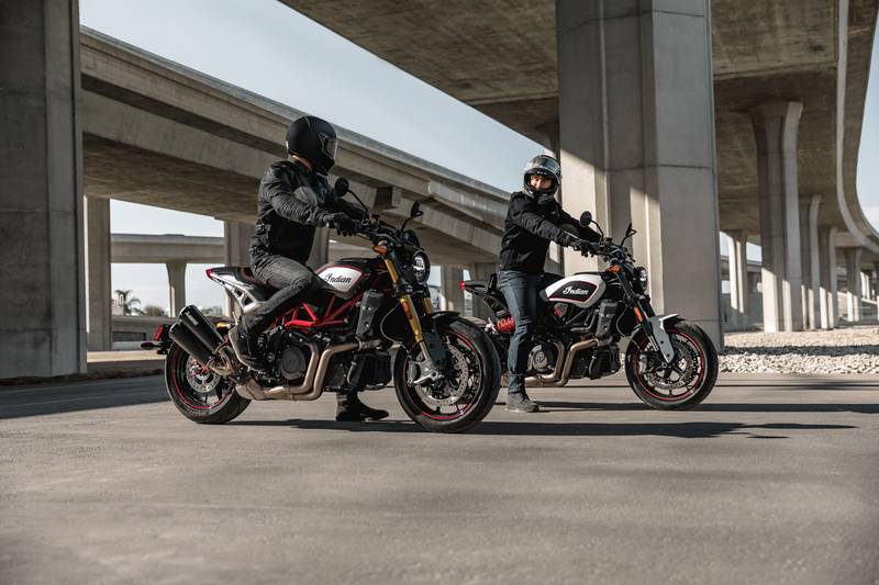 2022 Indian FTR R Carbon