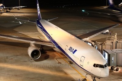 1998 Boeing 777-300
