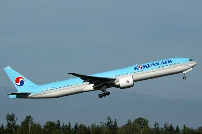1998 Boeing 777-300