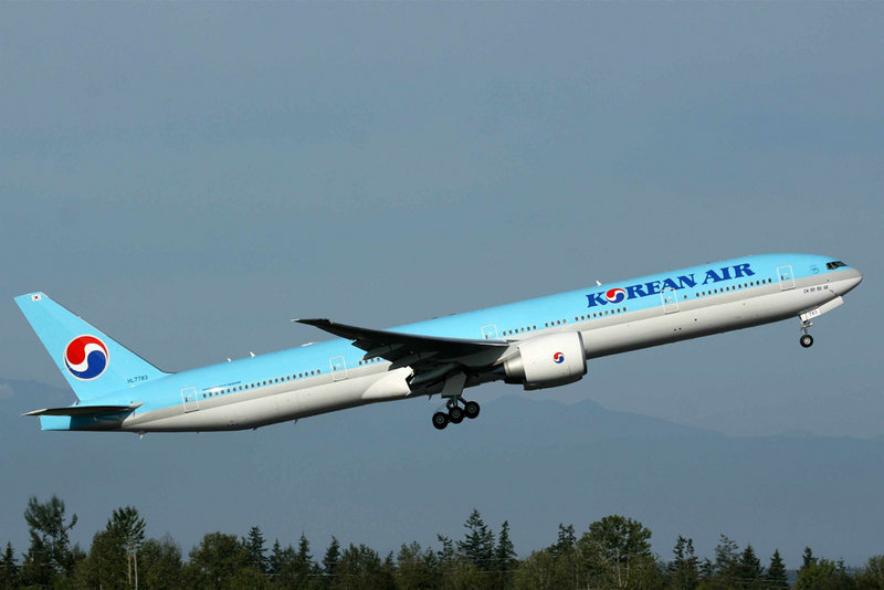 1998 Boeing 777-300