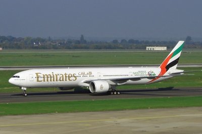 1998 Boeing 777-300