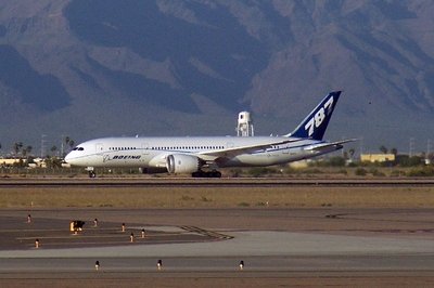 2010 Boeing 787-8 Dreamliner 