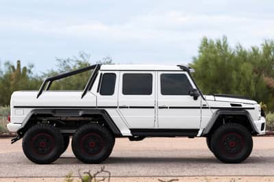 Is The 2014 Mercedes-Benz G63 AMG 6×6 by Brabus Really Worth $1.1 Million?