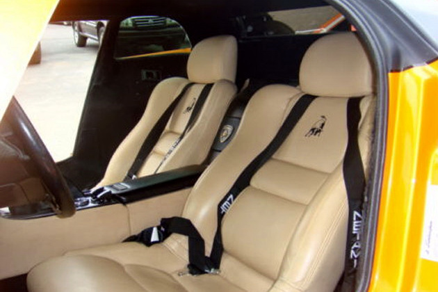 For sale: Lamborghini Diablo-looking Acura NSX for $49,000