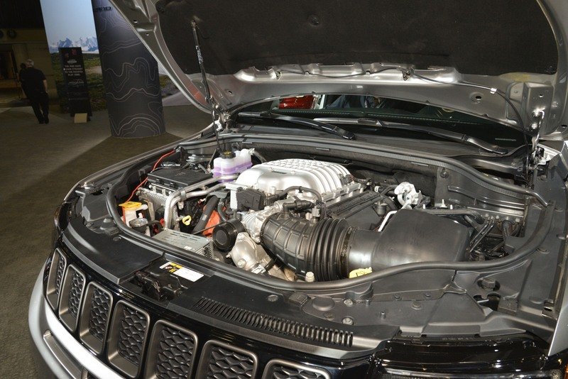 2018 Jeep Grand Cherokee Trackhawk High Resolution Drivetrain AutoShow
- image 713564
