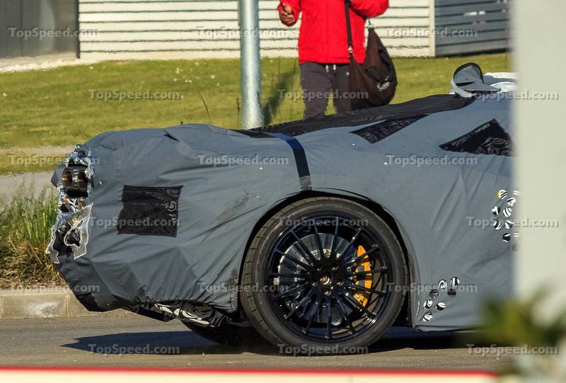 The Lamborghini Aventador's Successor Spied, And It Has A V-12! Exterior
- image 1042062