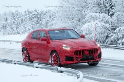 Maserati Grecale Trofeo Spotted in Christmas Red Just In Time for the Holidays