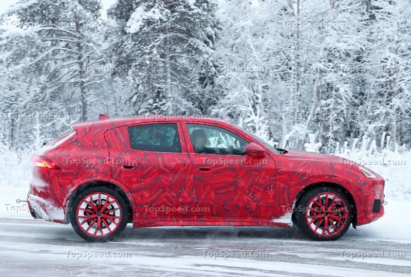 Maserati Grecale Trofeo Spotted in Christmas Red Just In Time for the Holidays Exterior Spyshots
- image 1039676