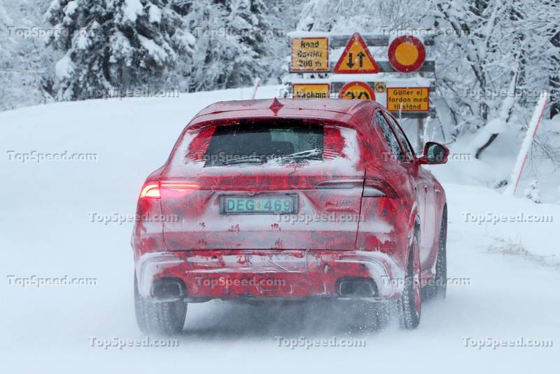 Maserati Grecale Trofeo Spotted in Christmas Red Just In Time for the Holidays Exterior Spyshots
- image 1039681