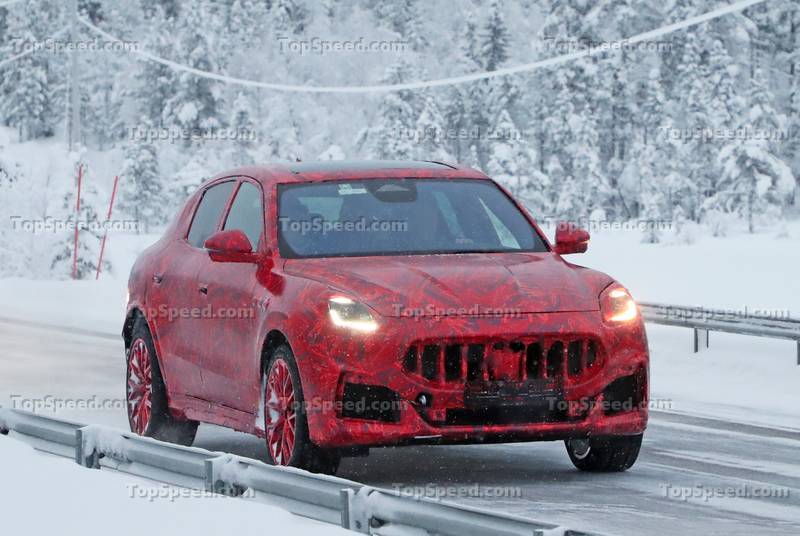 Maserati Grecale Trofeo Spotted in Christmas Red Just In Time for the Holidays Exterior Spyshots
- image 1039682
