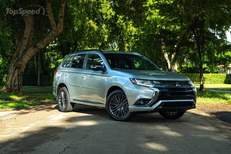 2021 Mitsubishi Outlander PHEV - Driven