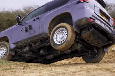 Off-Road Battle: Toyota Land Cruiser Vs Toyota Hilux