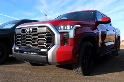 Watch Five Pickup Trucks Try To Invoke The Usain Bolt Spirit In Them In This Drag Race