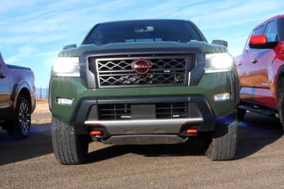 Watch Five Pickup Trucks Try To Invoke The Usain Bolt Spirit In Them In This Drag Race