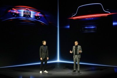 Porsche and TAG Heuer Collaborate on New $6,000 Timepiece
