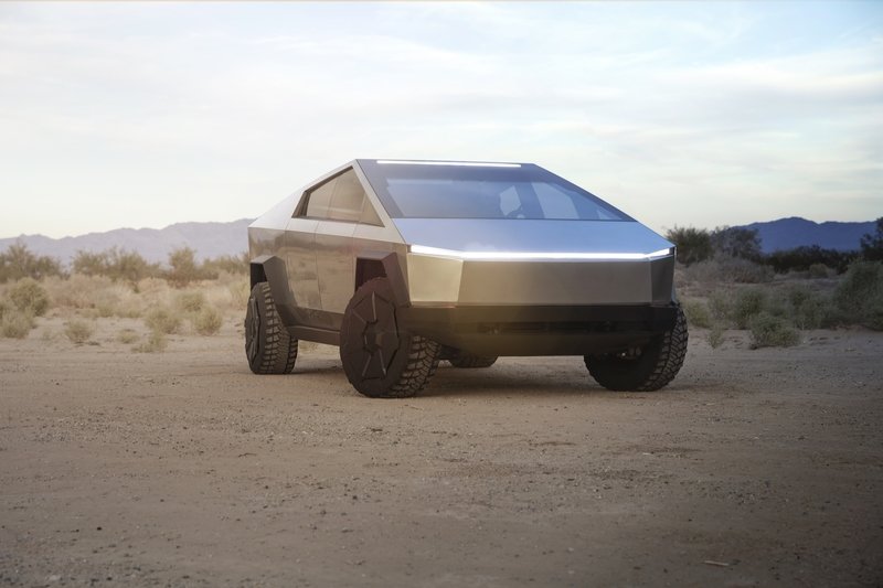 Elon Musk Confirms That The Tesla Cybertruck With Four Electric Motors Is Coming!
