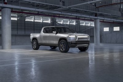 Elon Musk Confirms That The Tesla Cybertruck With Four Electric Motors Is Coming!