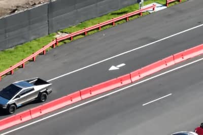 This Is What The Production-Spec Tesla Cybertruck Will Look Like! 