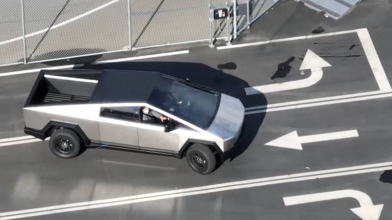 This Is What The Production-Spec Tesla Cybertruck Will Look Like! 