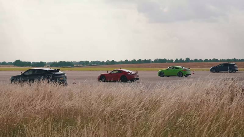 Watch The Lamborghini Urus Fight It Out Against The Audi TT-RS, The Porsche Cayman GT4, and The Volkswagen Golf R
- image 1016744